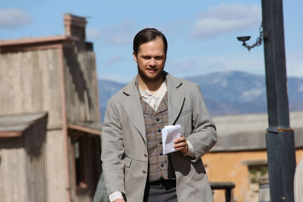 Lane Compton as Phlan 'Aurelio' Phlolo